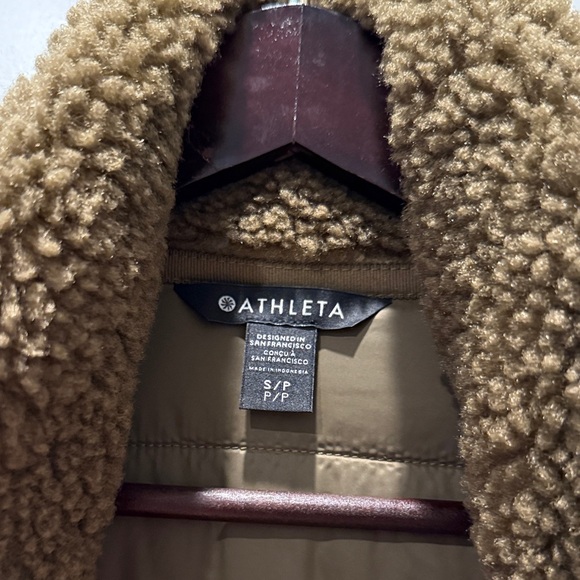 Athleta Cozy Day Hybrid Coat Jacket Small Petite - Picture 8 of 16